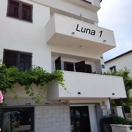 Luna 1 Porec Exterior photo